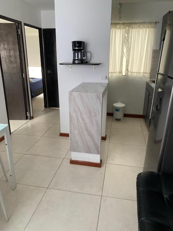 Apartamento Cerca Del Cc Titan Plaza ボゴタ エクステリア 写真